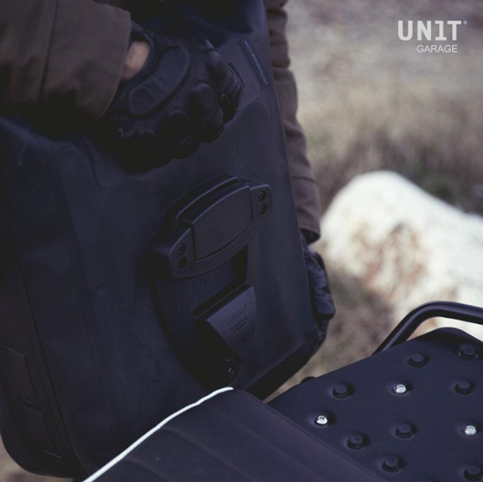 BOLSA LATERAL KHALI TPU + MARCO DE LA SERIE NINET